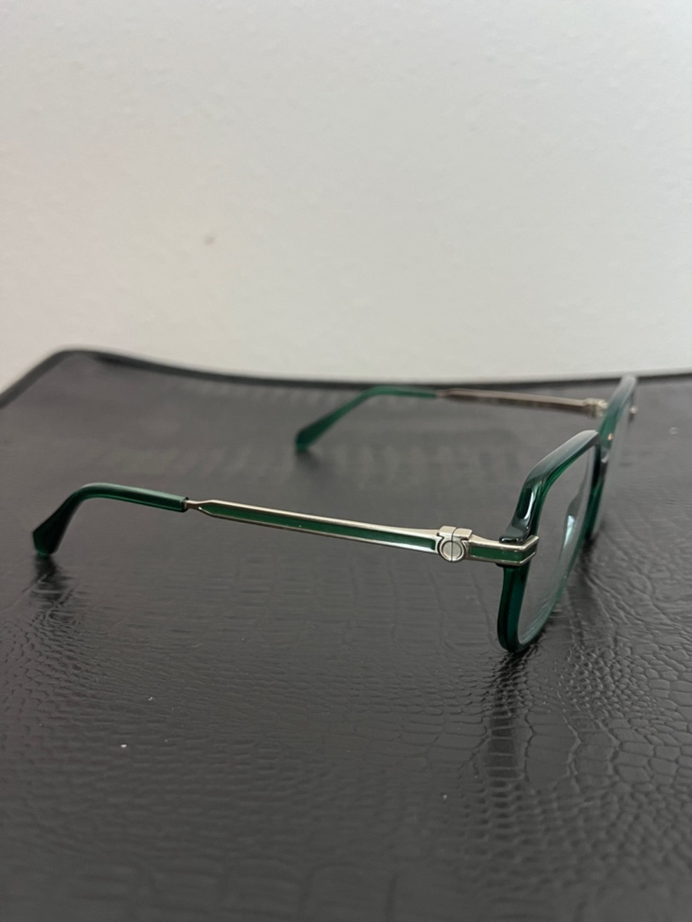 SALVATORE FERRAGAMO Green Square Lense Glasses Frames - Picture 2 of 5
